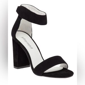 Jeffrey Campbell Lindsay Sandal in Black size 8